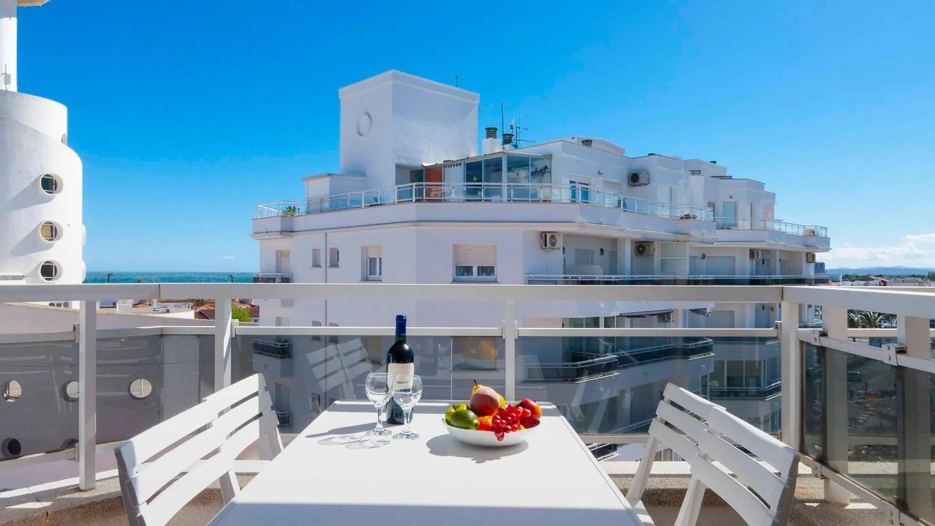 1222 Club Nautic Vista Canal - Apivend Immo Empuriabrava Apartment