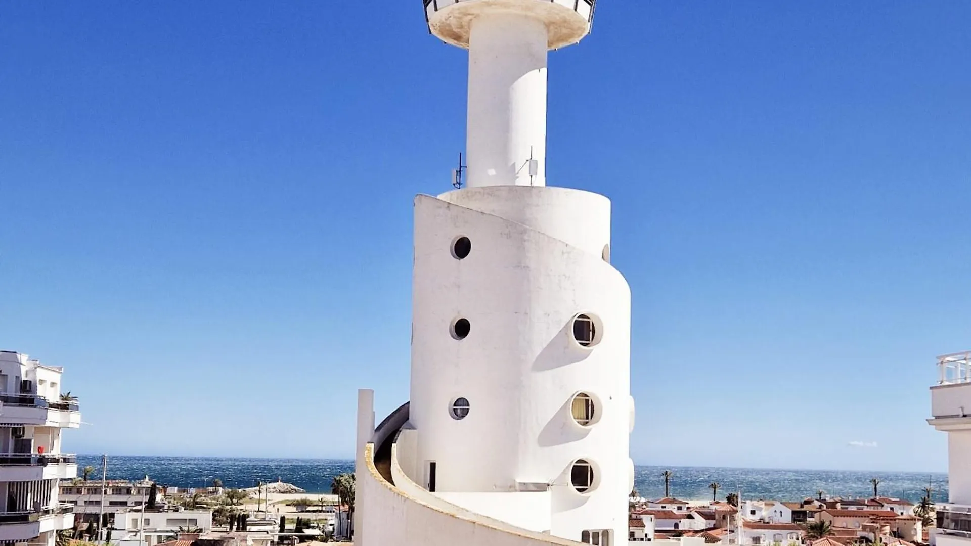Apartment 1222 Club Nautic Vista Canal - Apivend Immo Empuriabrava